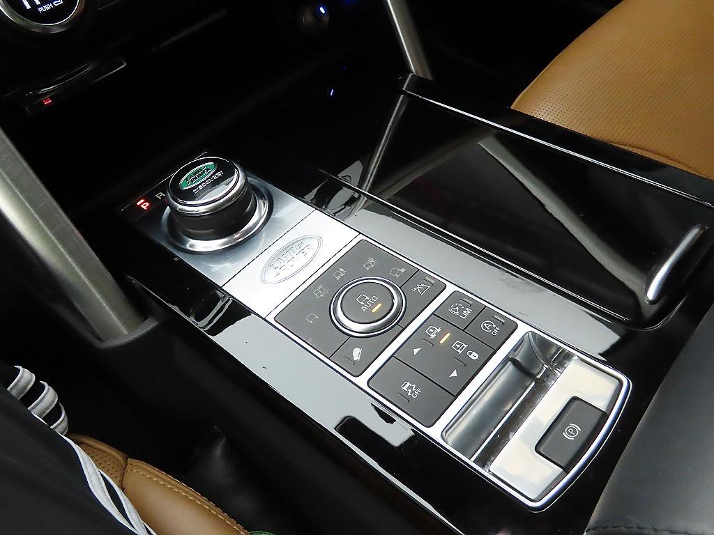 랜드로버 디스커버리5 3.0 TD6 HSE 럭셔리 - 이미지 14