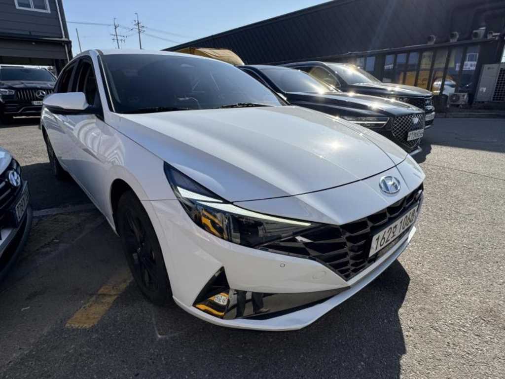 현대 아반떼(CN7) 1.6 가솔린 인스퍼레이션 - 이미지 3