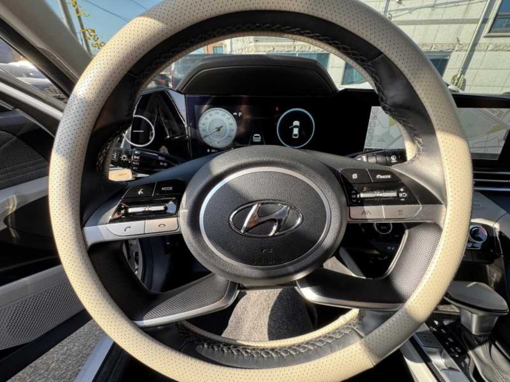 현대 아반떼(CN7) 1.6 가솔린 인스퍼레이션 - 이미지 12