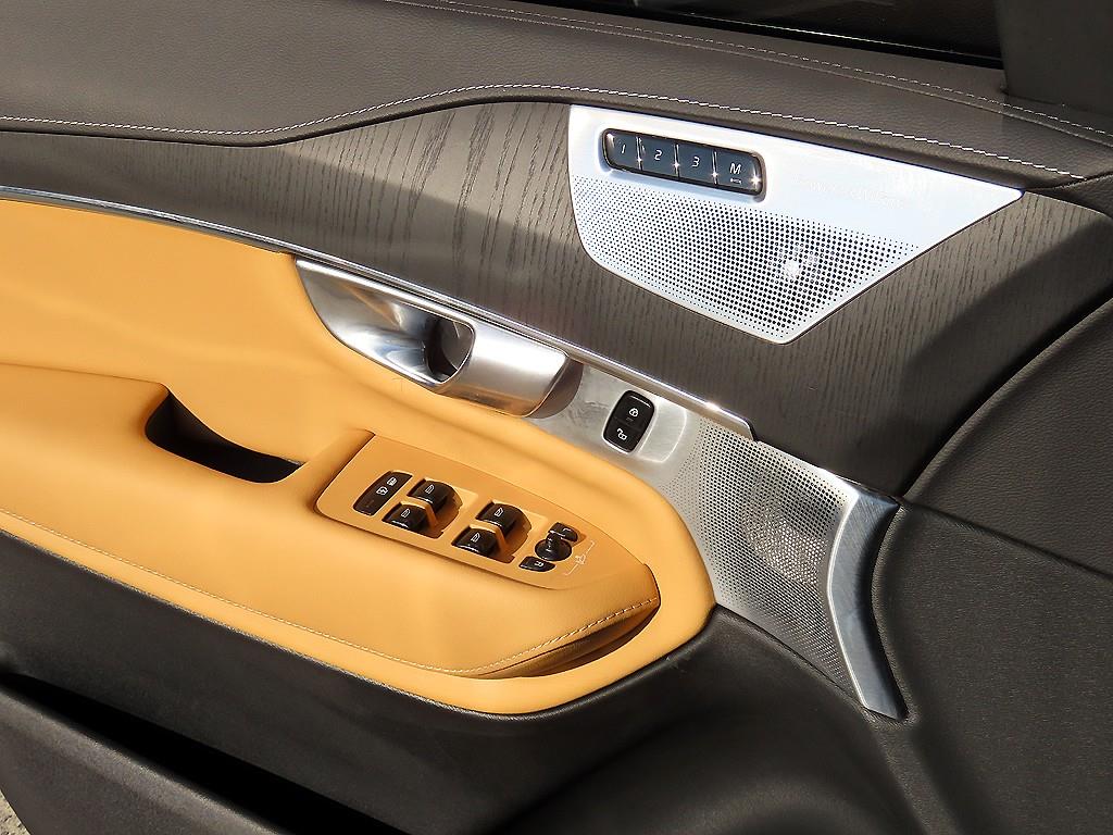 볼보 XC90(2세대) B6 AWD 인스크립션 - 이미지 12