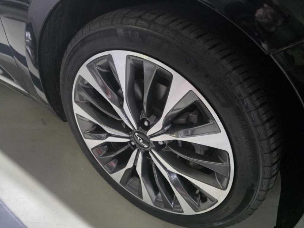 기아 K8 2.5 GDI 시그니처 - 이미지 4