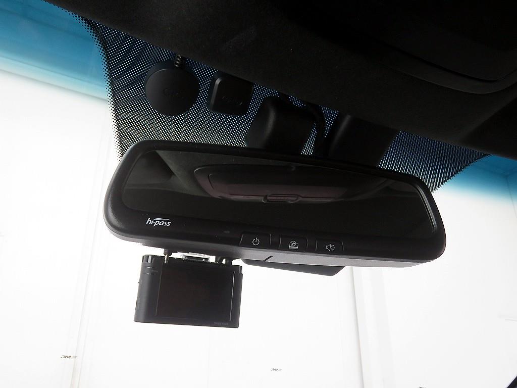 KG모빌리티(쌍용) 티볼리 아머 1.6 가솔린 4WD 기어에디션 - 이미지 2