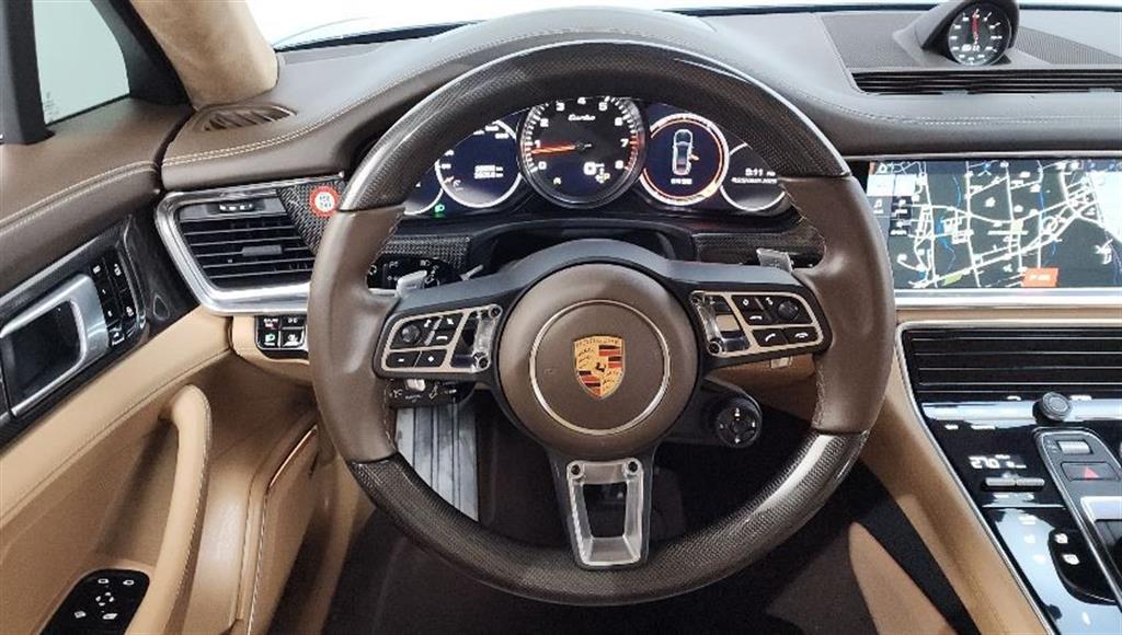 포르쉐 파나메라(2세대) 4.0 터보 - 이미지 2
