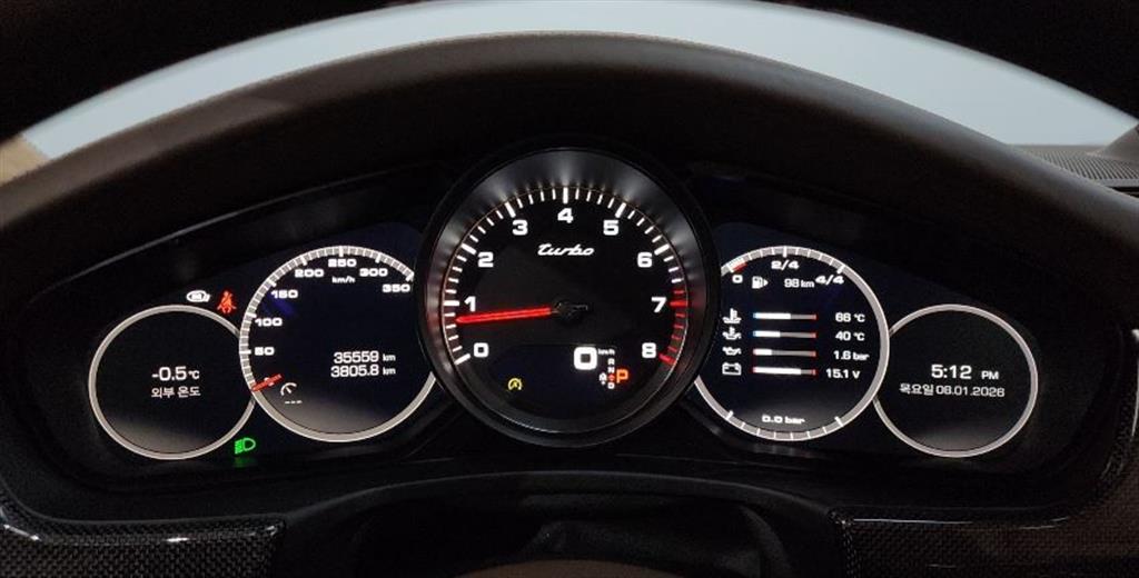 포르쉐 파나메라(2세대) 4.0 터보 - 이미지 8