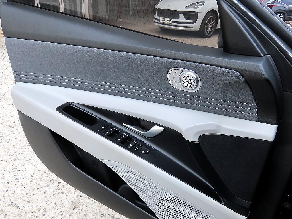 현대 아반떼(CN7) 1.6 가솔린 인스퍼레이션 - 이미지 17