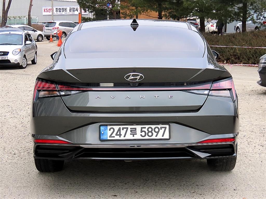 현대 아반떼(CN7) 1.6 가솔린 인스퍼레이션 - 이미지 20