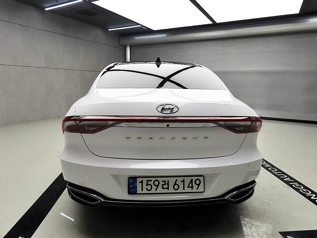현대 더 뉴그랜저IG LPi 3.0 프리미엄 초이스 - 이미지 8