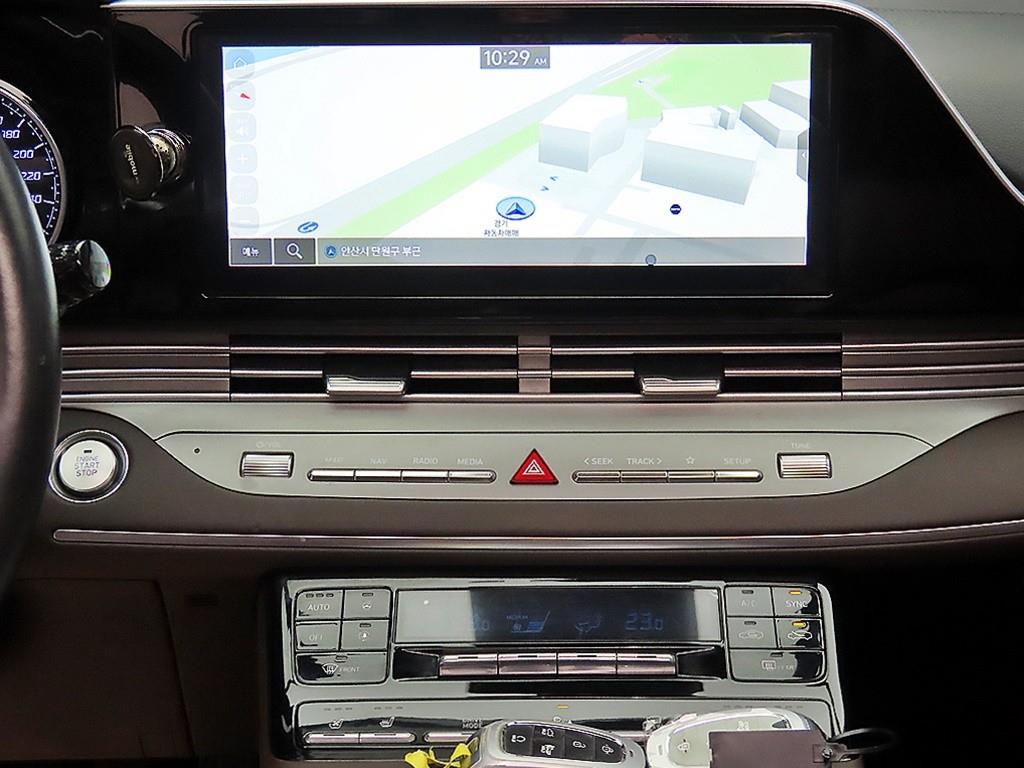 현대 더 뉴그랜저IG LPi 3.0 프리미엄 초이스 - 이미지 18