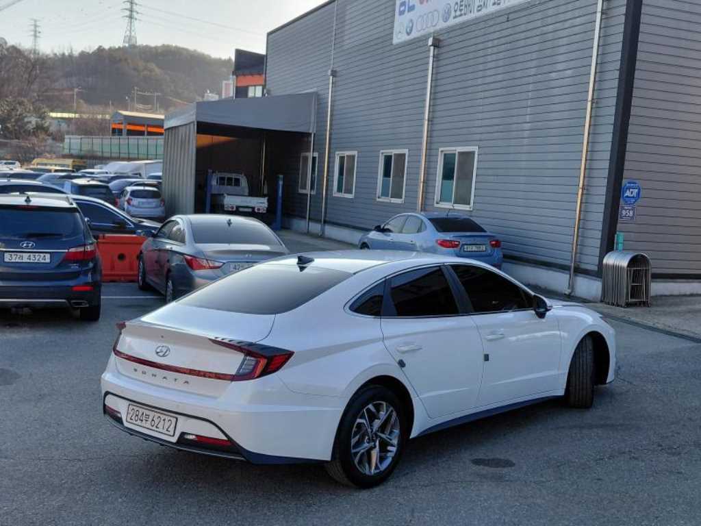 현대 쏘나타(DN8) G2.0 프리미엄 - 이미지 2