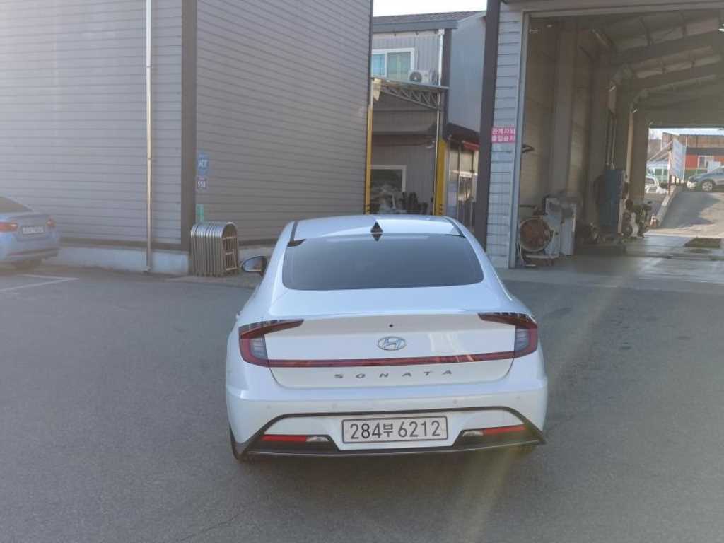 현대 쏘나타(DN8) G2.0 프리미엄 - 이미지 17