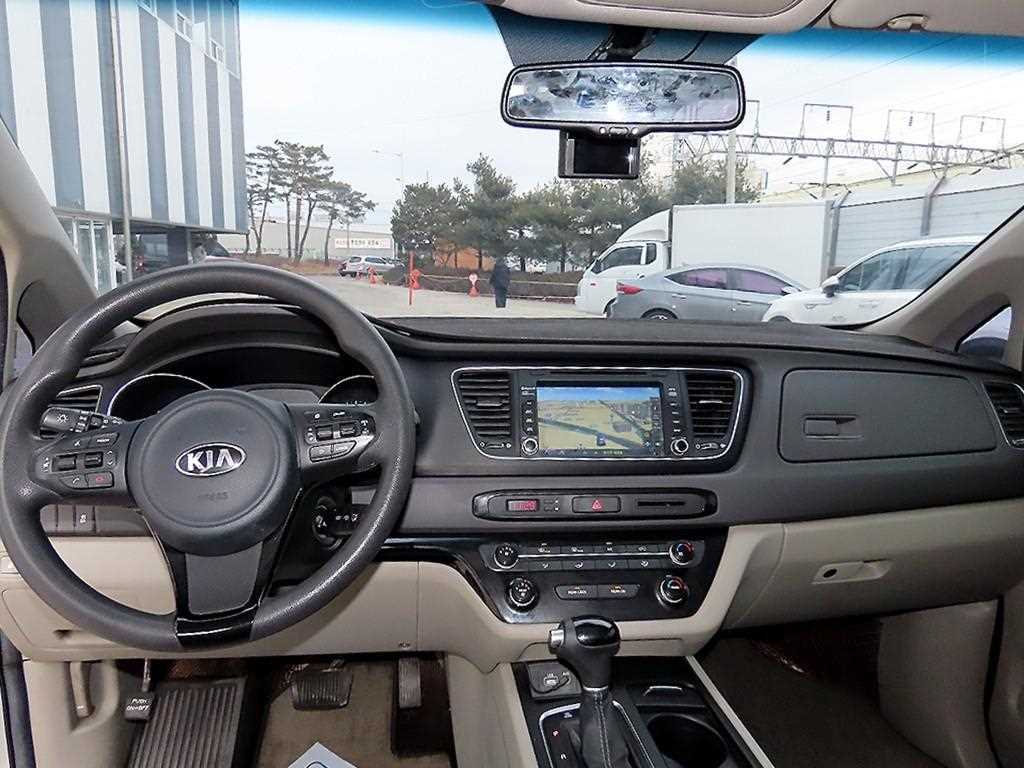 기아 올 뉴카니발 11인승 디젤 디럭스 - 이미지 3