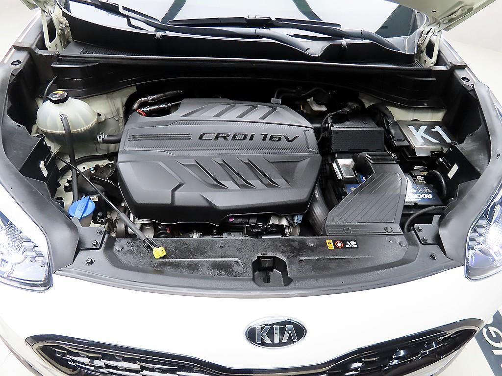 기아 스포티지 더 볼드 R2.0 디젤 2WD 프레스티지 - 이미지 4