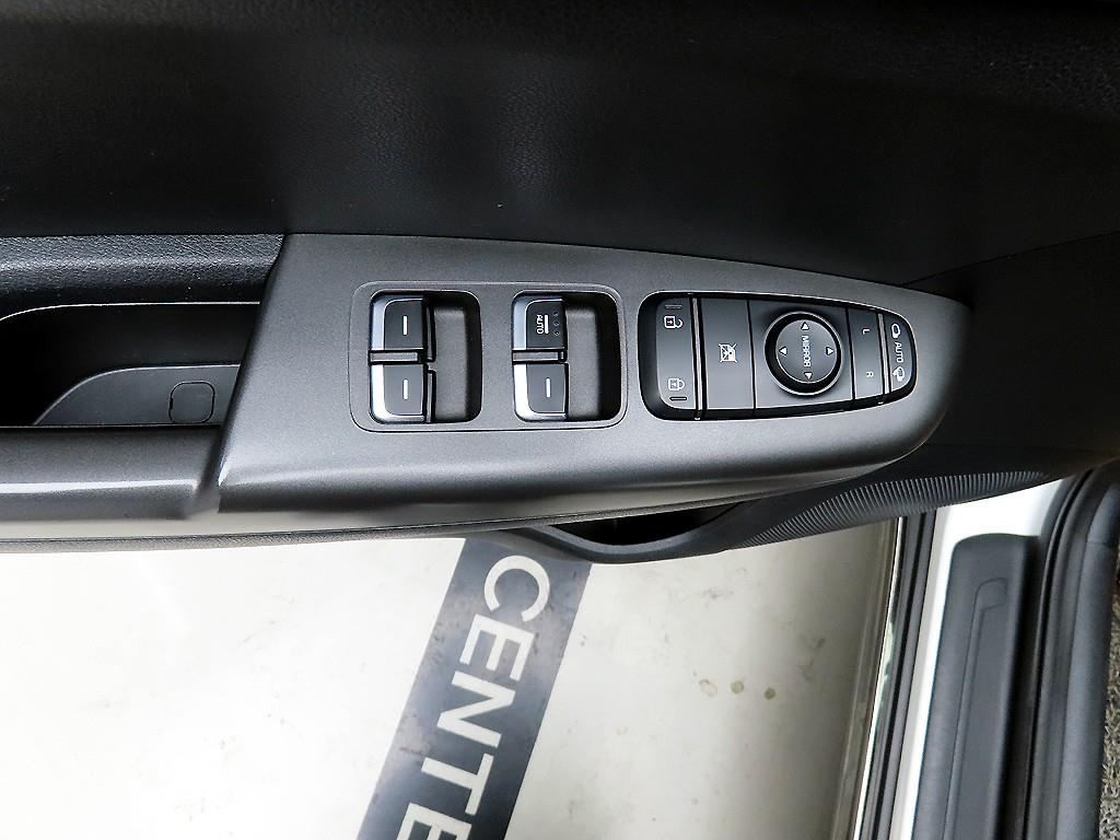 기아 스포티지 더 볼드 R2.0 디젤 2WD 프레스티지 - 이미지 14