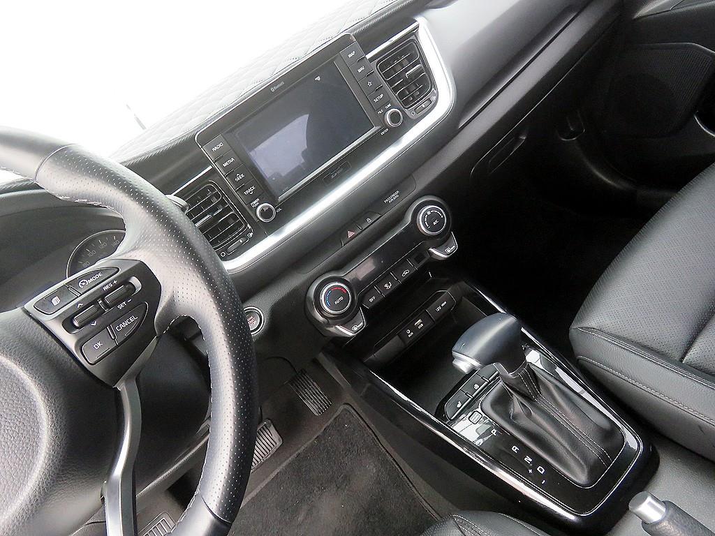 기아 스토닉 1.4 가솔린 트렌디 - 이미지 4