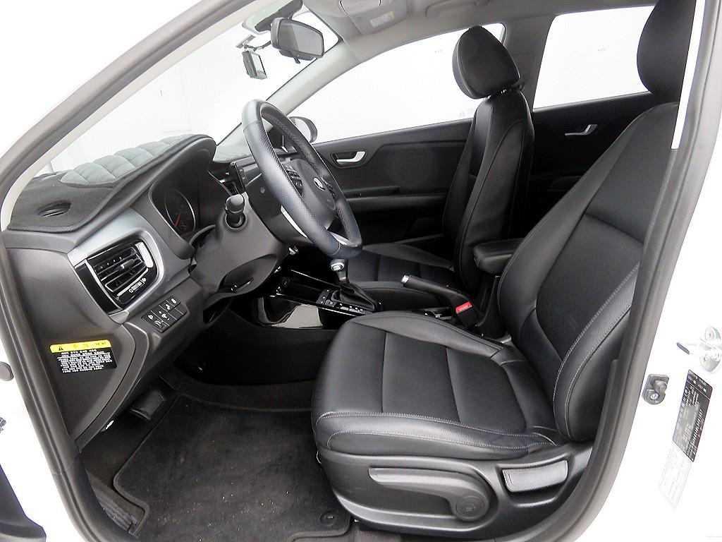 기아 스토닉 1.4 가솔린 트렌디 - 이미지 7