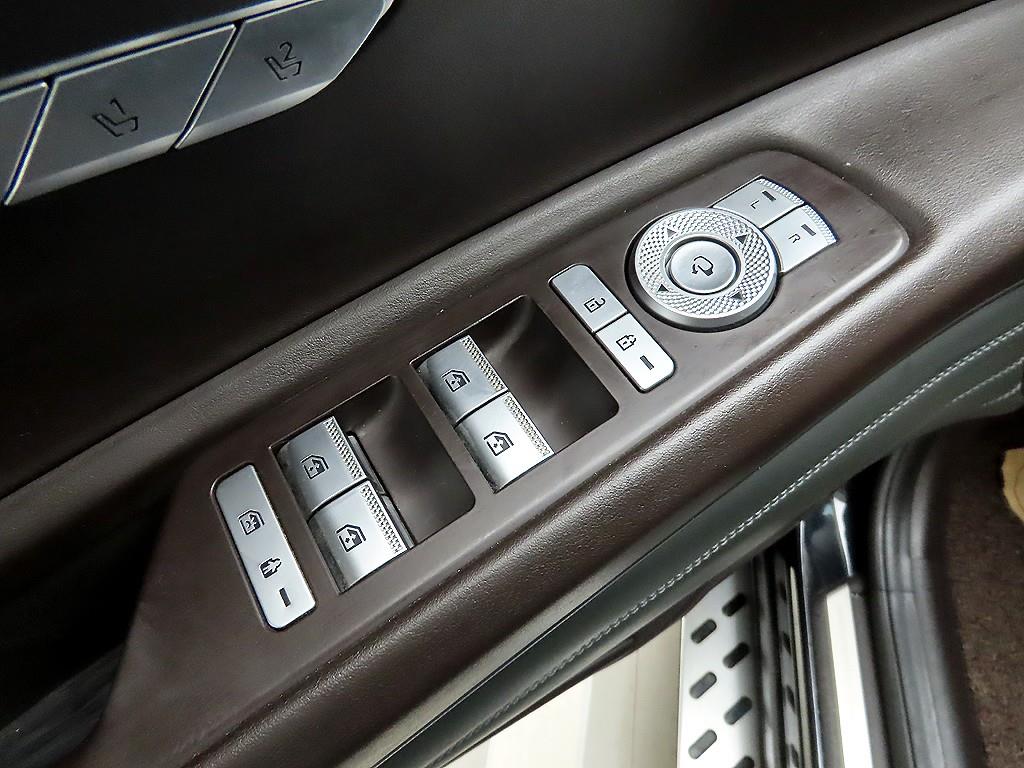 제네시스 GV80 2.5 가솔린 AWD 기본형 - 이미지 13