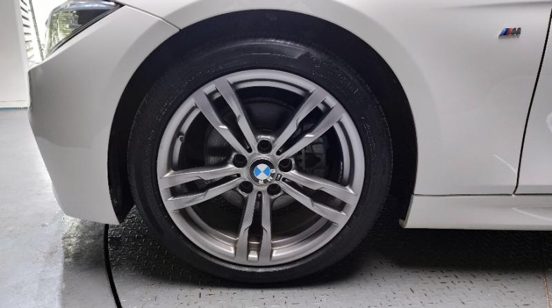 BMW 3시리즈(6세대) 320i M 스포츠 쉐도우 에디션 - 이미지 20