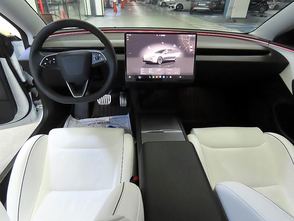 테슬라 모델 3 AWD 퍼포먼스 - 이미지 17