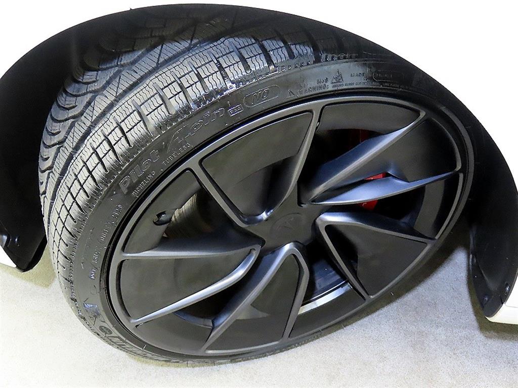 테슬라 모델 3 AWD 퍼포먼스 - 이미지 19