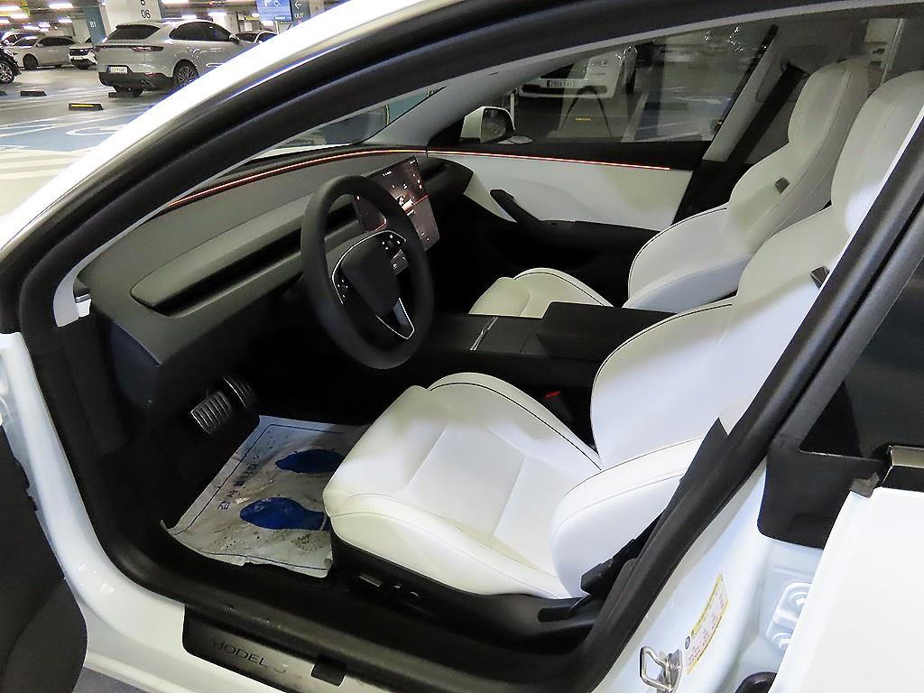 테슬라 모델 3 AWD 퍼포먼스 - 이미지 20