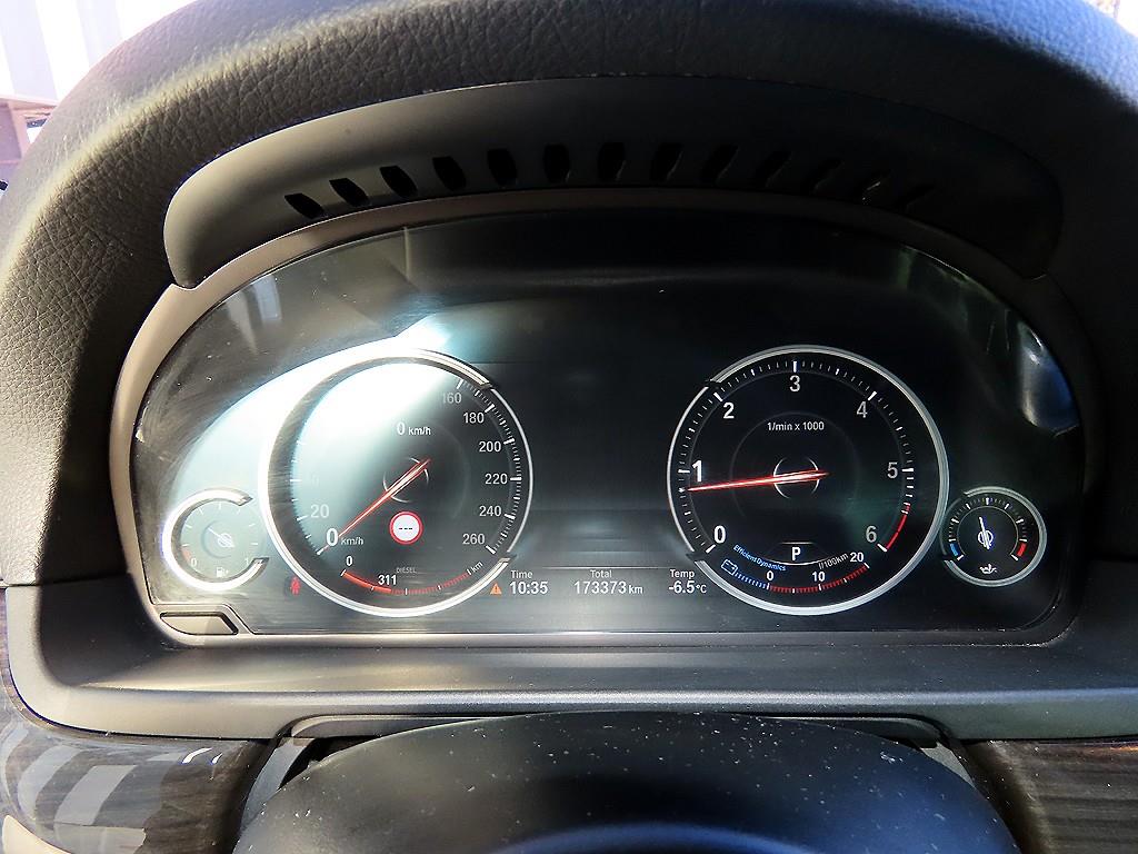 BMW 5시리즈(6세대) 520d 럭셔리 - 이미지 3