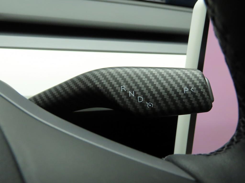 테슬라 모델 Y RWD - 이미지 9