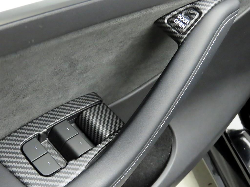 테슬라 모델 Y RWD - 이미지 7