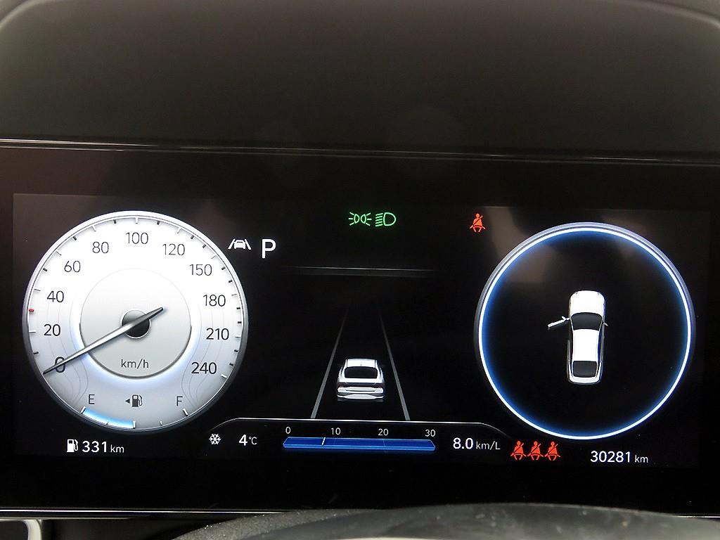 현대 아반떼(CN7) 1.6 가솔린 인스퍼레이션 - 이미지 17