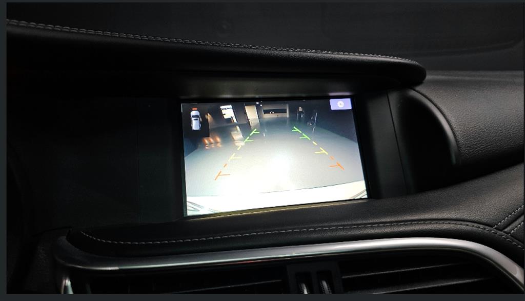 인피니티 Q30 2.0T - 이미지 3