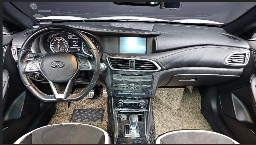 인피니티 Q30 2.0T - 이미지 2