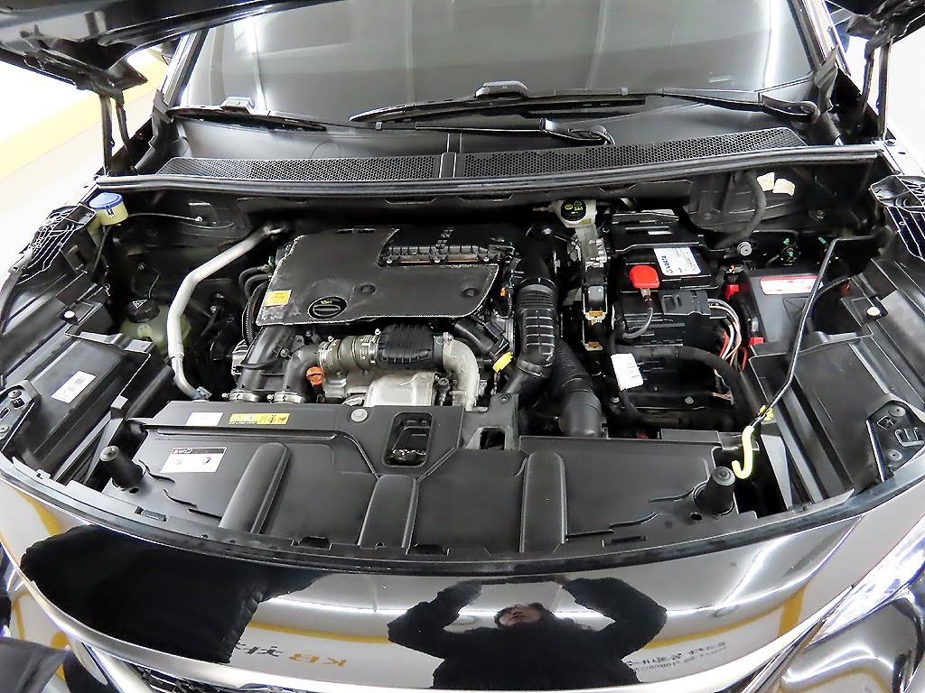 푸조 3008(2세대) 1.6 BlueHDi GT라인 - 이미지 16