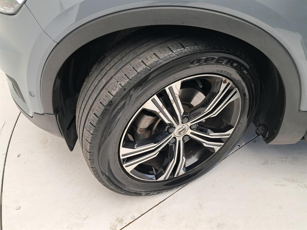 볼보 XC40 2.0 T4 AWD 인스크립션 - 이미지 20