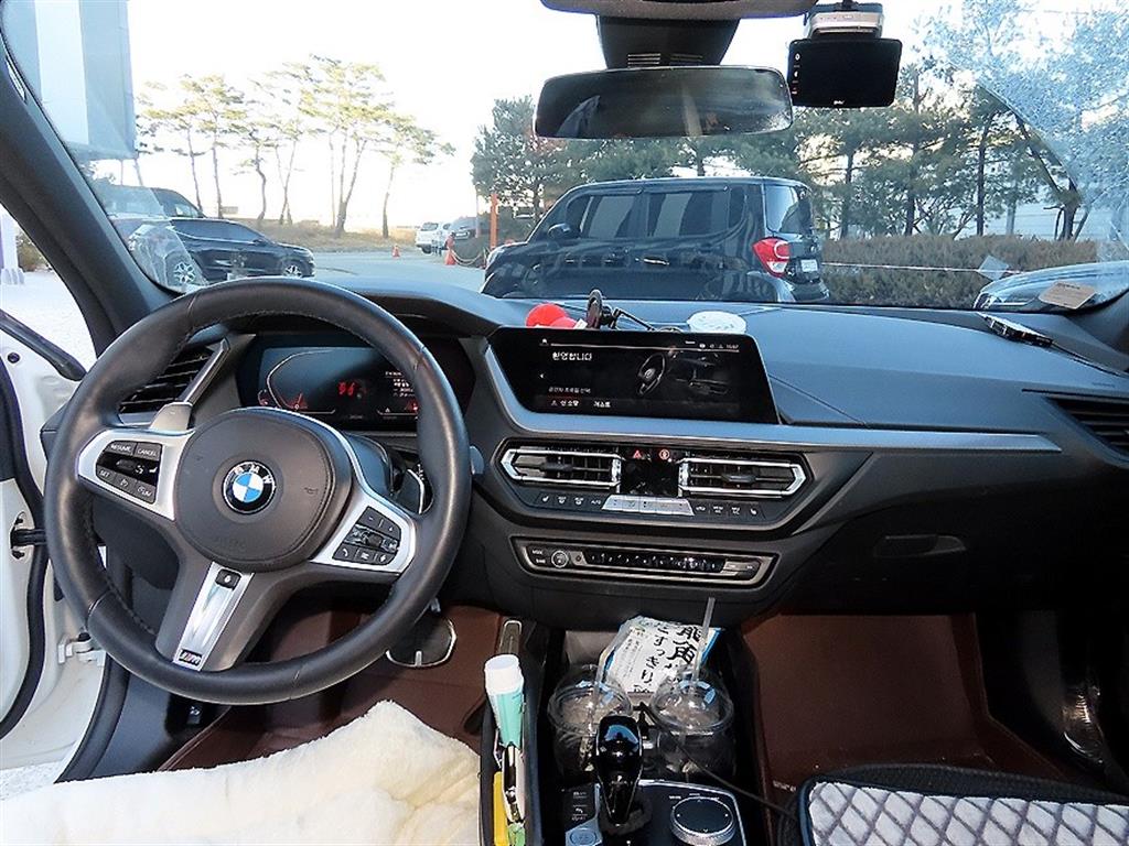 BMW 1시리즈(3세대) 120i M 스포츠 - 이미지 18