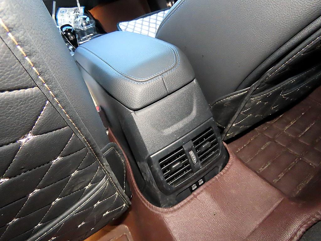 BMW 1시리즈(3세대) 120i M 스포츠 - 이미지 12