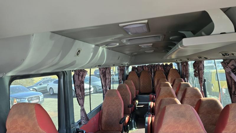 현대 e-카운티 25인승 롱바디 골드 자가용 - 이미지 12