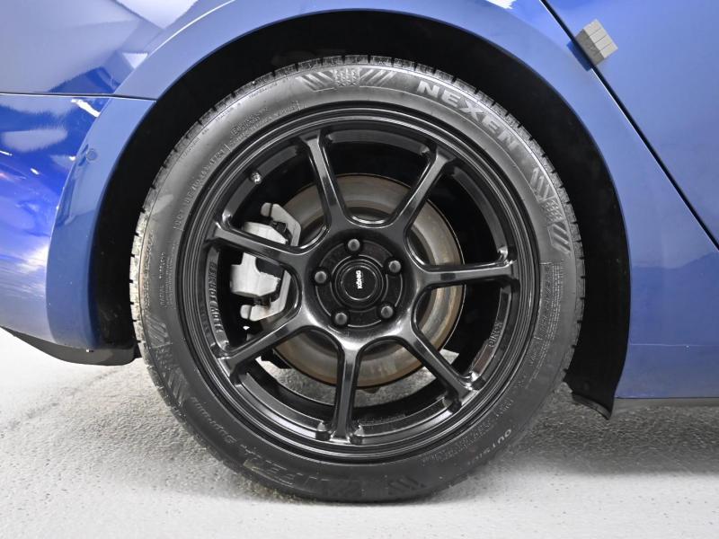 테슬라 모델 3 AWD 롱 레인지 - 이미지 9