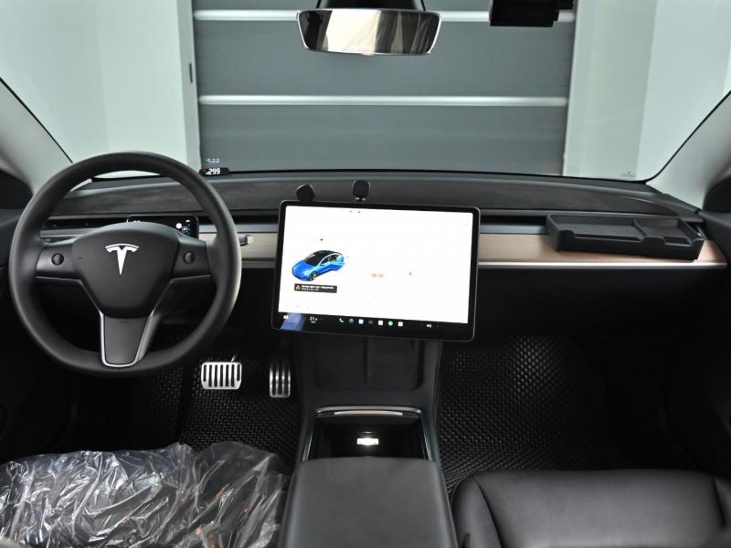 테슬라 모델 3 AWD 롱 레인지 - 이미지 8