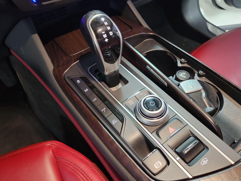 마세라티 르반떼 3.0 - 이미지 3