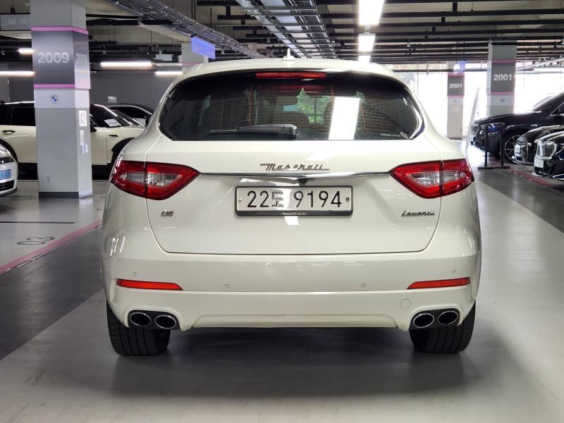 마세라티 르반떼 3.0 - 이미지 18