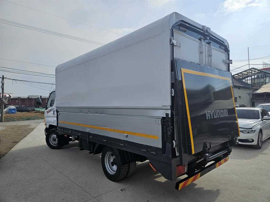 현대 e-마이티 윙바디 2.5톤 - 이미지 5