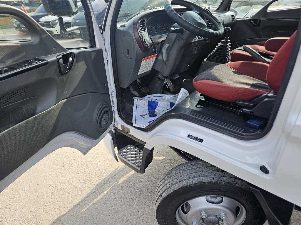 현대 e-마이티 윙바디 2.5톤 - 이미지 13