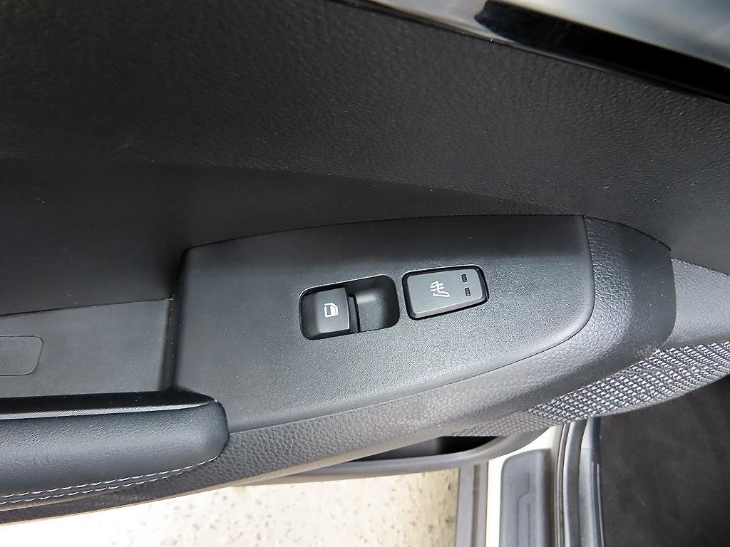 기아 셀토스 1.6 가솔린 2WD 시그니처 - 이미지 9