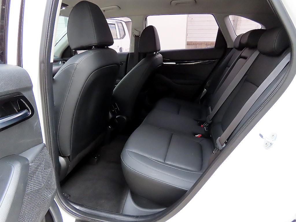 기아 셀토스 1.6 가솔린 2WD 시그니처 - 이미지 13