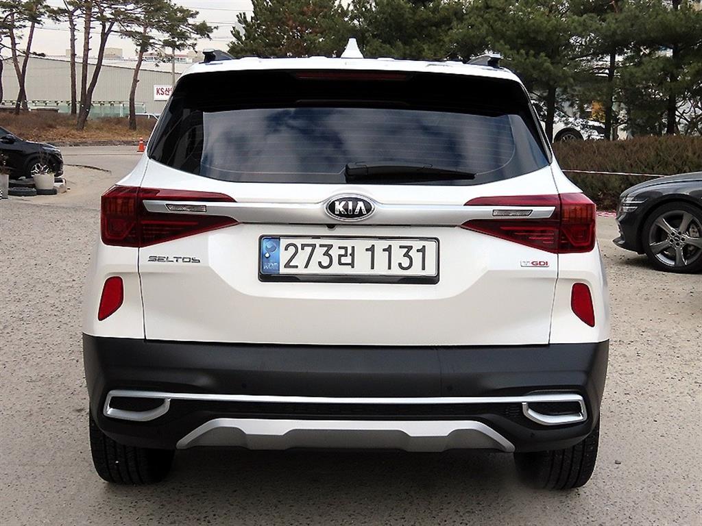 기아 셀토스 1.6 가솔린 2WD 시그니처 - 이미지 11