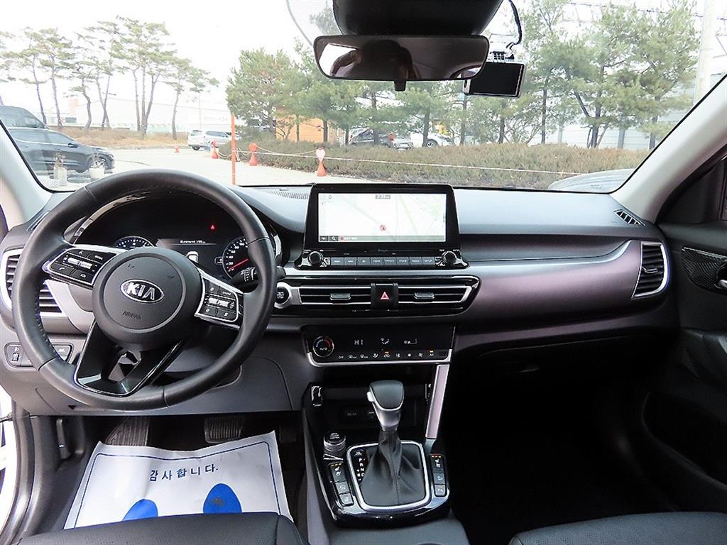기아 셀토스 1.6 가솔린 2WD 시그니처 - 이미지 5