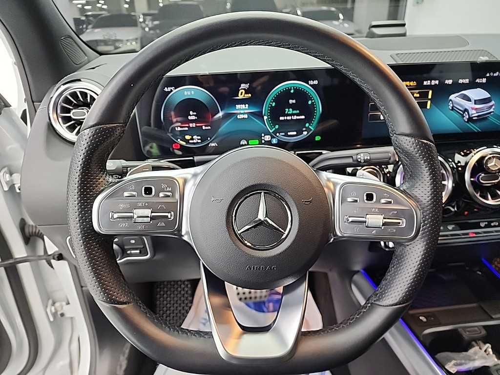 벤츠 EQA 250 AMG 팩 플러스 - 이미지 12