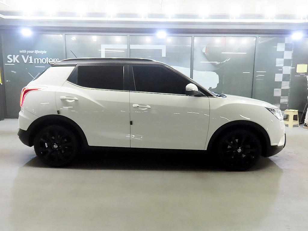 KG모빌리티(쌍용) 티볼리 디젤 2WD LX - 이미지 11