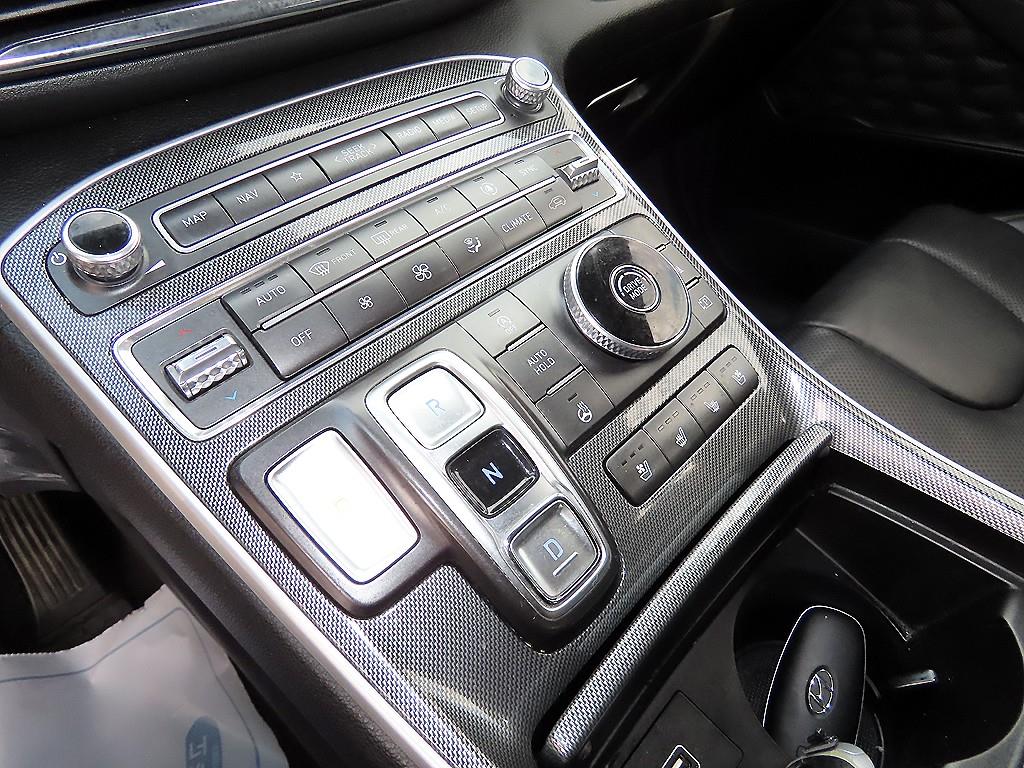 현대 더 뉴싼타페 디젤 2.2 2WD 프리미엄 초이스 - 이미지 15