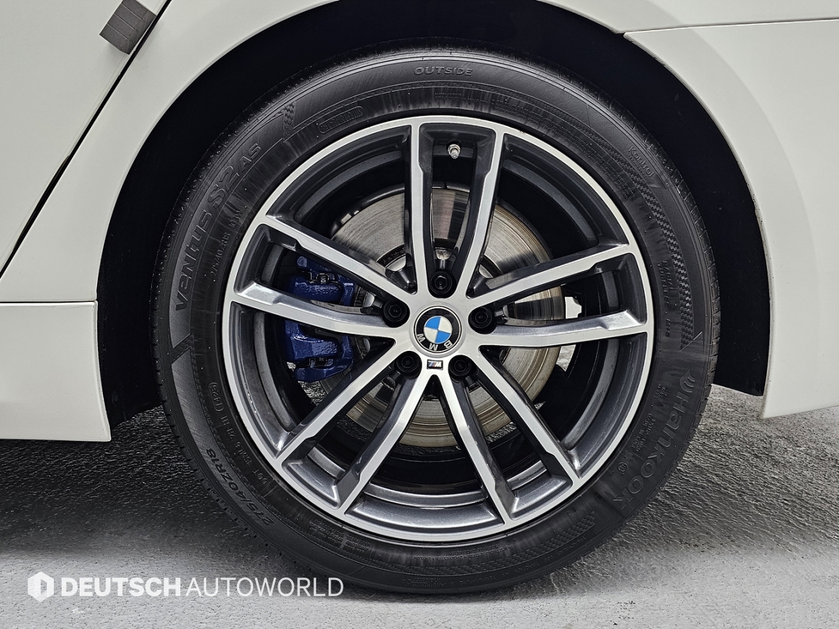 BMW 5시리즈(7세대) 523d M 스포츠팩 - 이미지 16