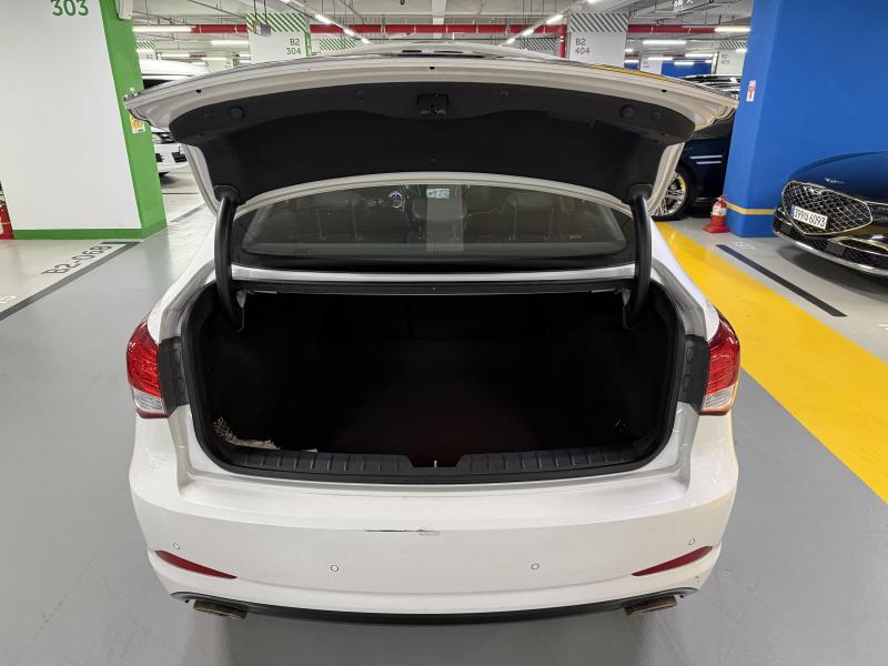 현대 i40 살룬 1.7 VGT 모던